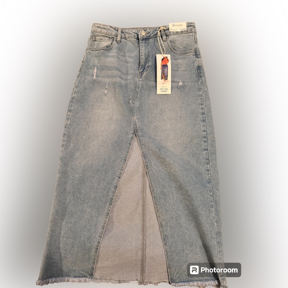 Denim Skirt with Slit - Picture 2 of 4